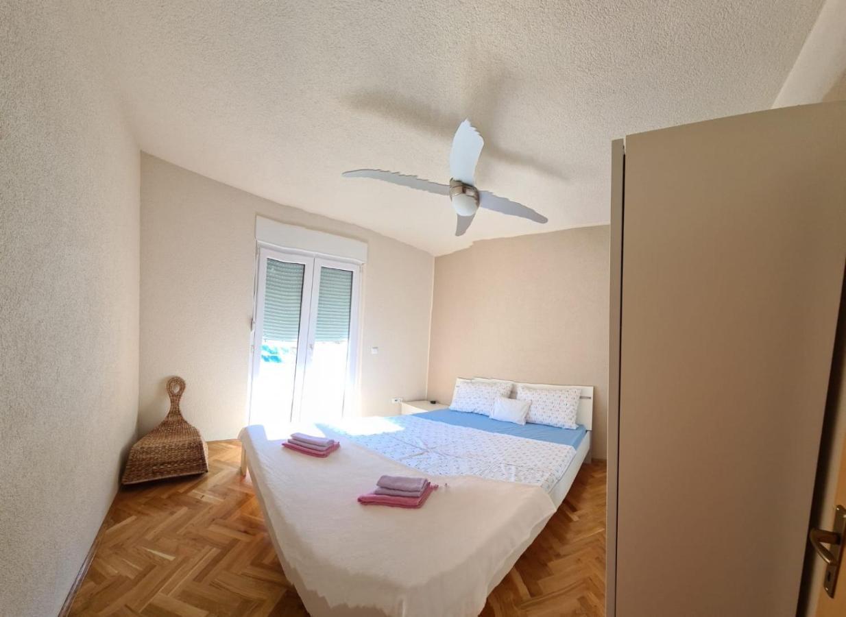 Apartments Naomi And Marsel Trogir Exterior photo