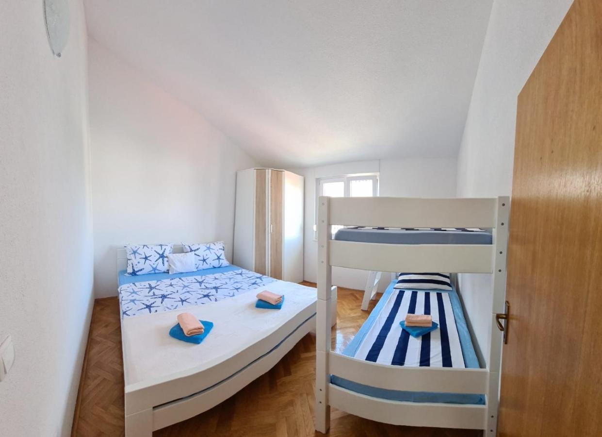 Apartments Naomi And Marsel Trogir Exterior photo