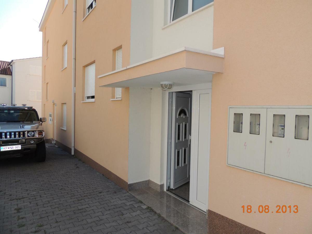 Apartments Naomi And Marsel Trogir Exterior photo