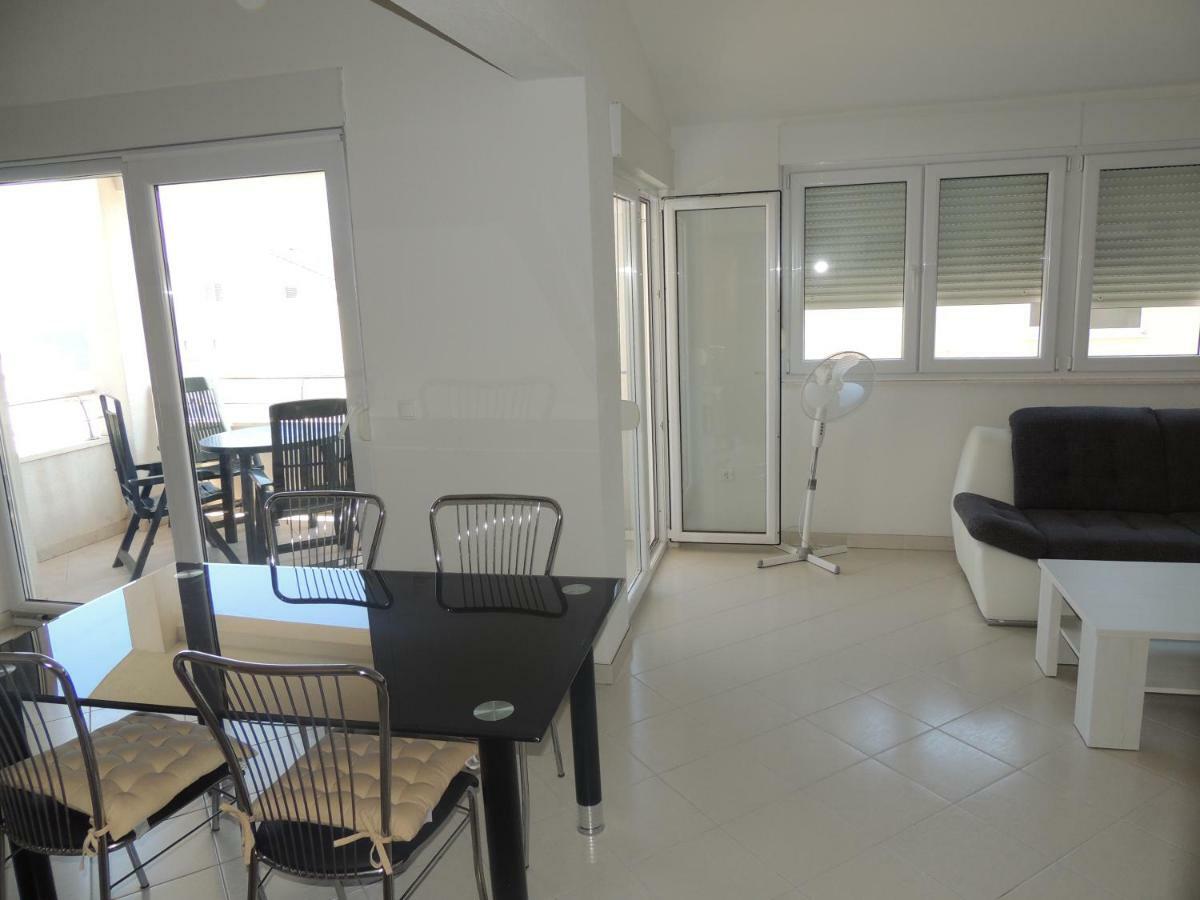 Apartments Naomi And Marsel Trogir Exterior photo