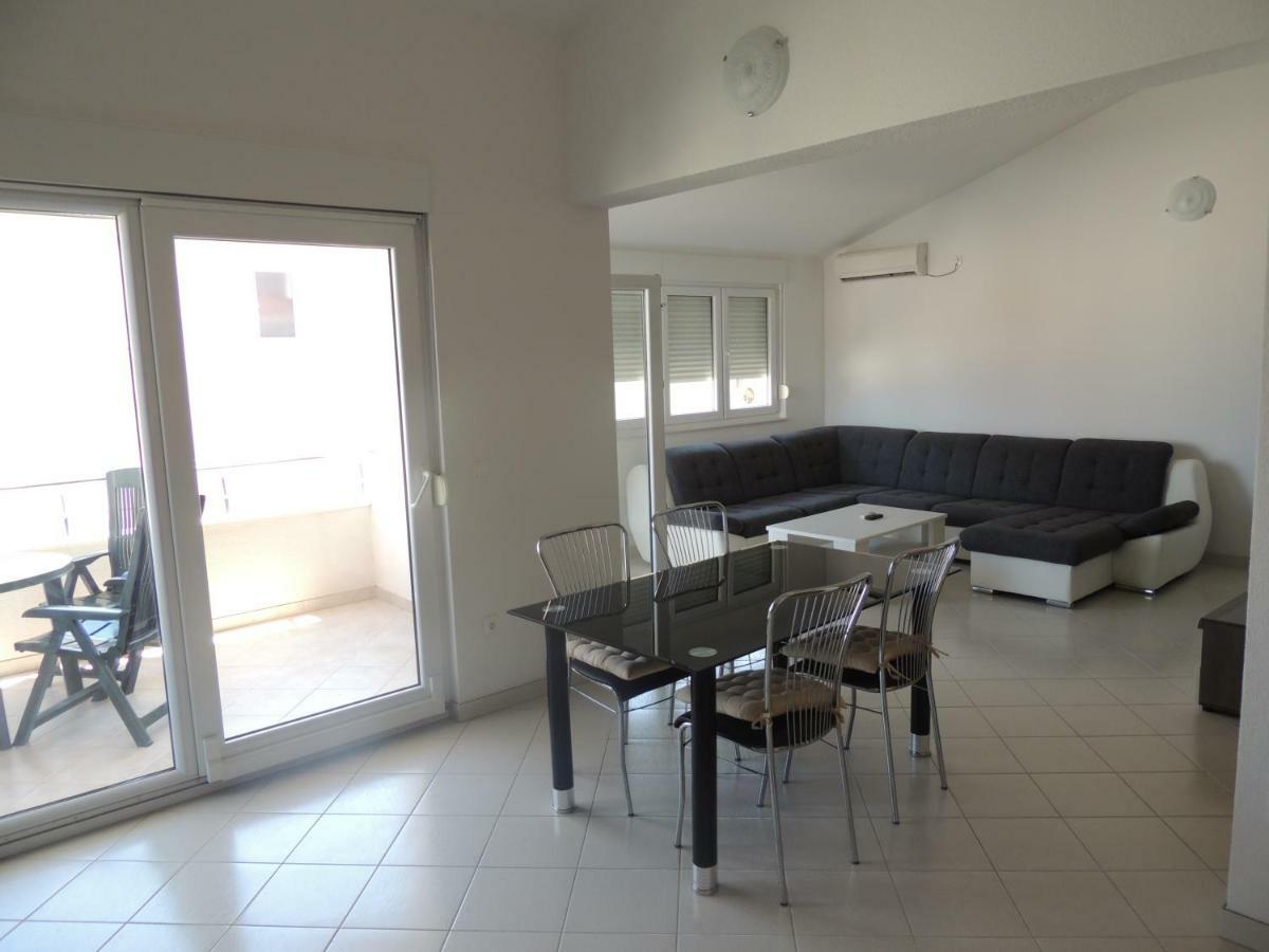 Apartments Naomi And Marsel Trogir Exterior photo